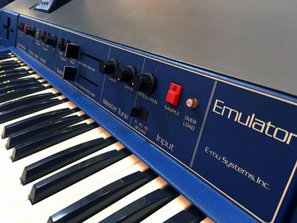 Emu-Emulator I with HxC card reader